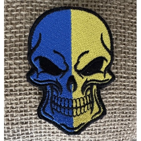 Pääkallo Ukrainan lipun väreissä